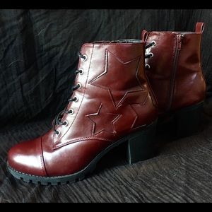 Xoxo Burgundy boots
